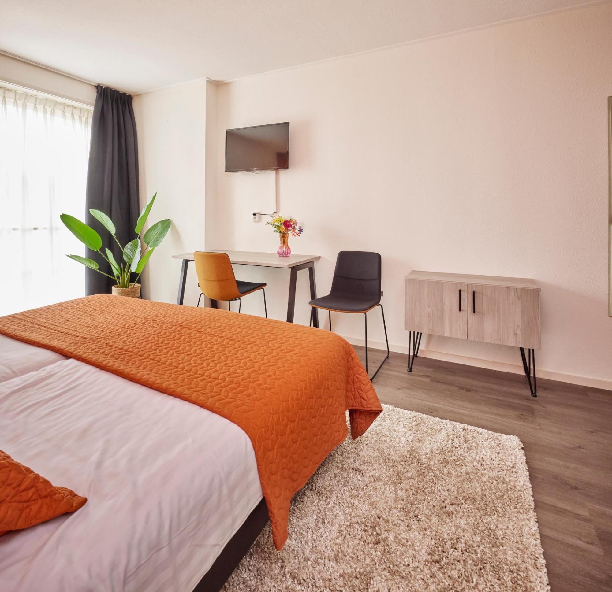 Hotel 'T Gemeentehuis Bedum Eksteriør bilde
